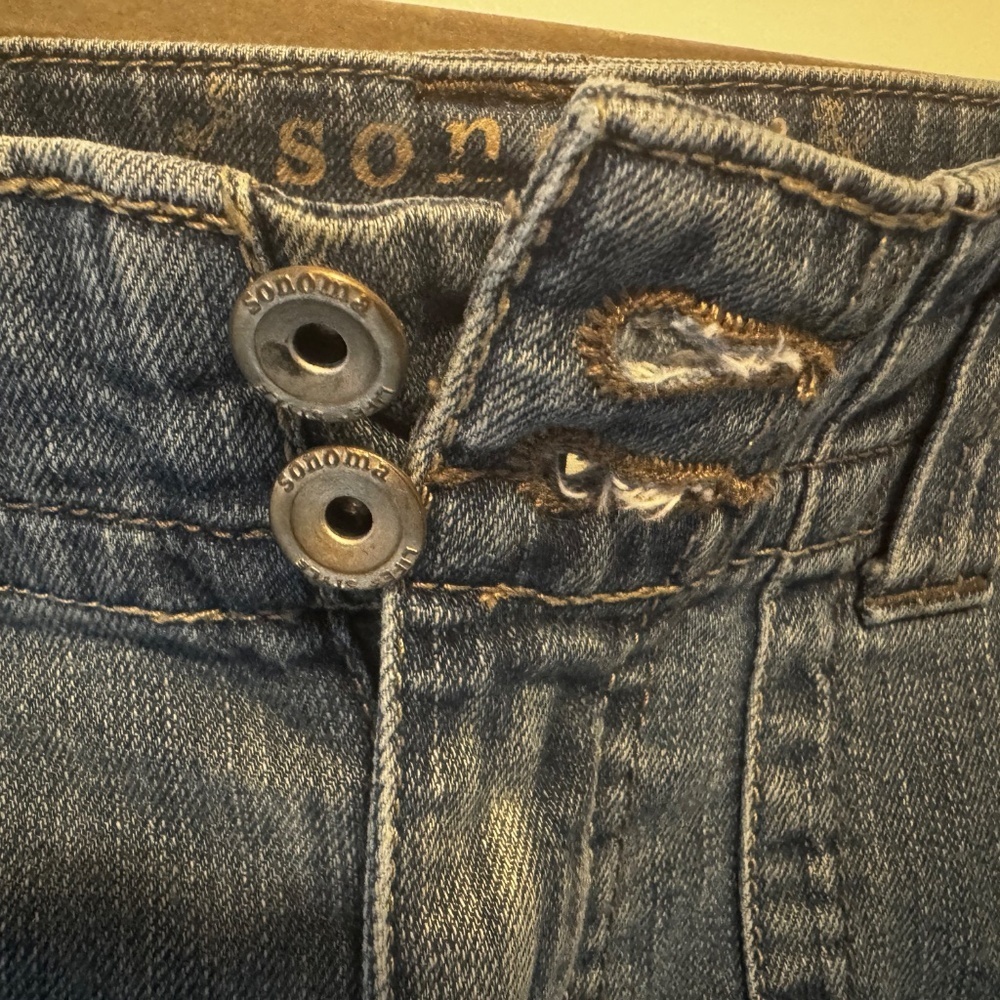 Women's Shorts Size 12 - Picture 2 of 5